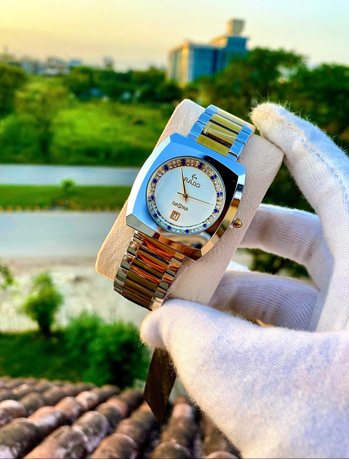 Luxury Diamond Accent Wristwatch – Timeless Elegance for Every Occasion