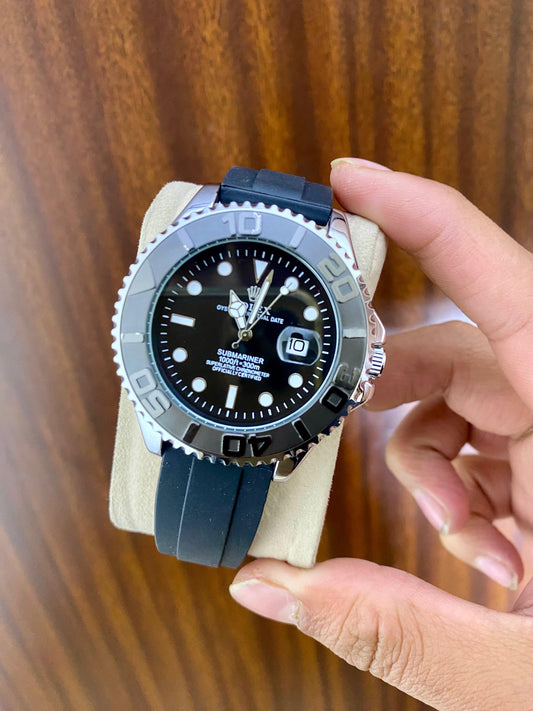 Luxury Diver-Style Watch with Black Dial and Rubber Strap