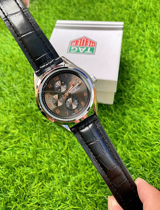 Elegant Day-Date Leather Strap Watch – Premium Classic Dial