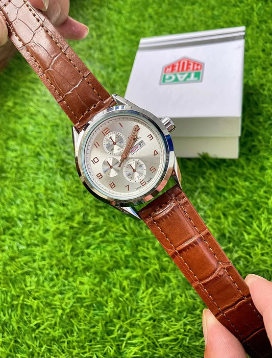 Elegant Day-Date Leather Strap Watch – Premium Classic Dial